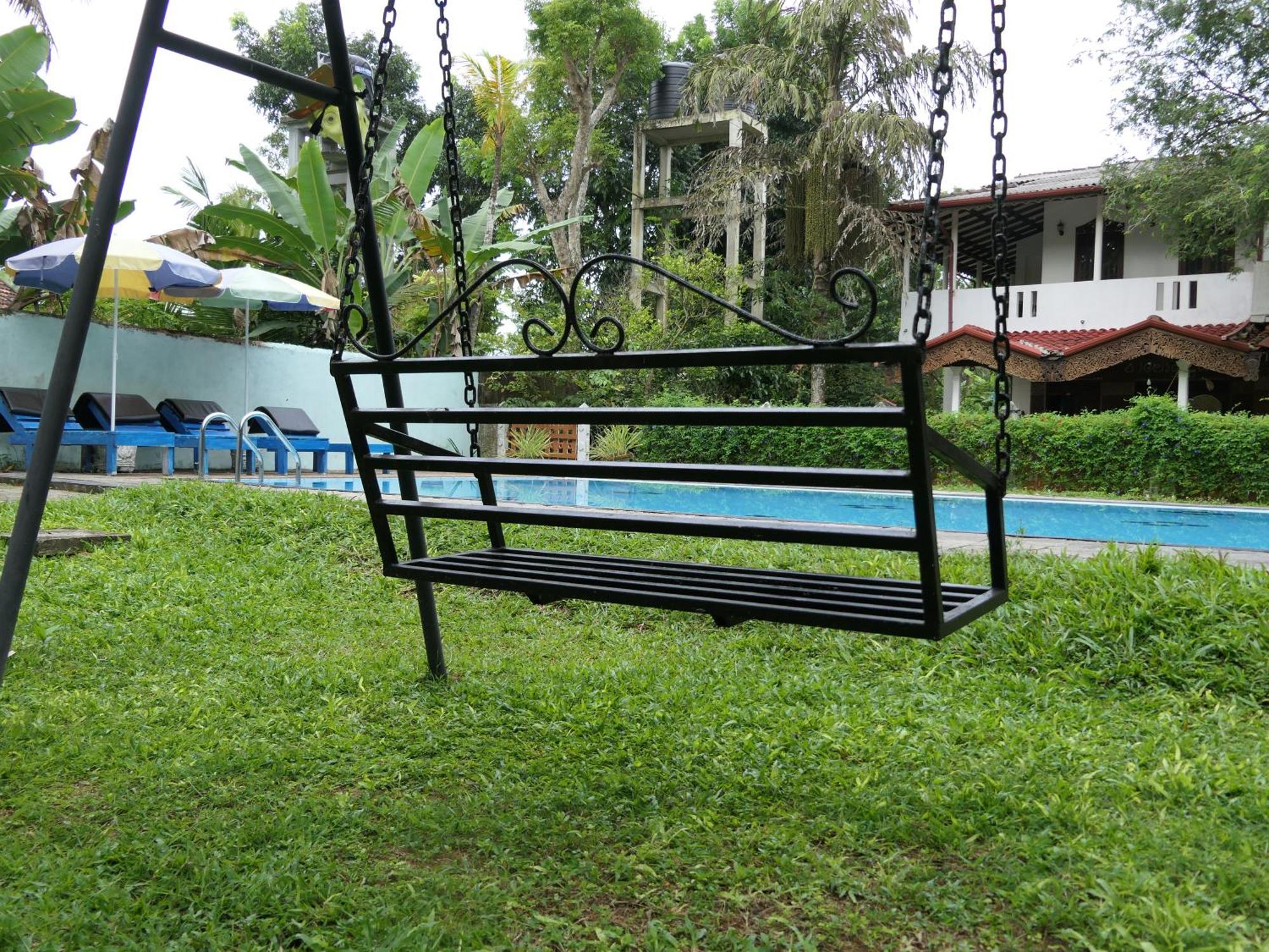 Subodinee Bungalow Weligama Bagian luar foto